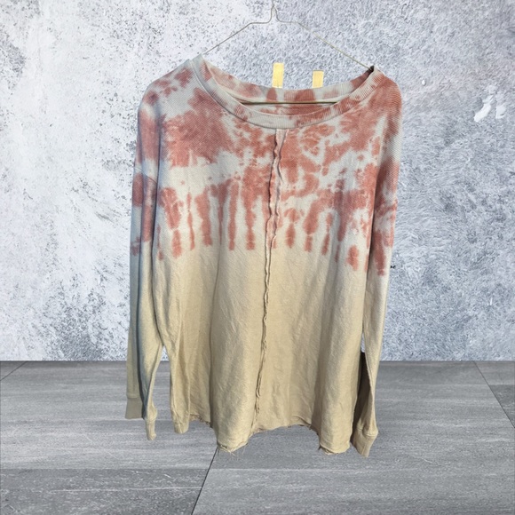 Wonderly Cream and Pink Tie-Dye Long Sleeve Top - Picture 2 of 4